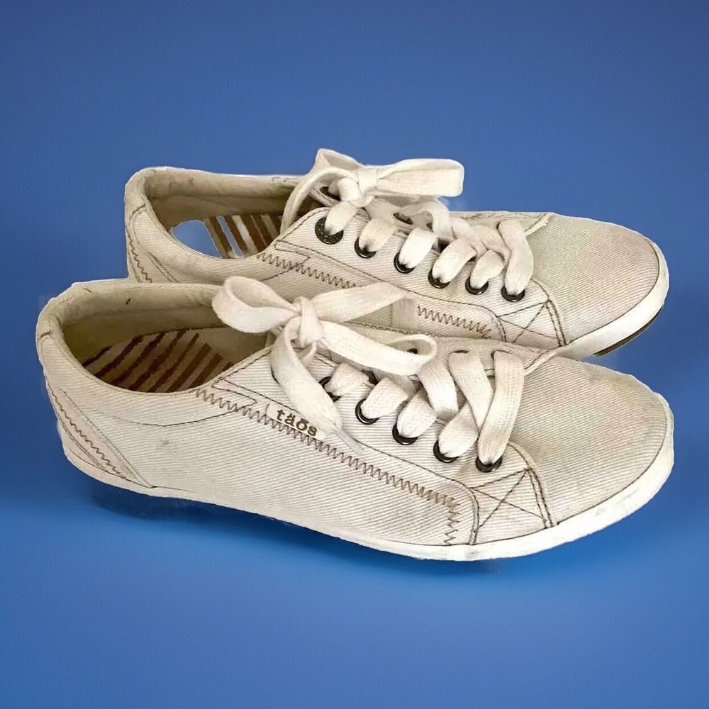 Taos Star Shoes Sz 7.5  White   ‎ Lace Up Canvas Kicks